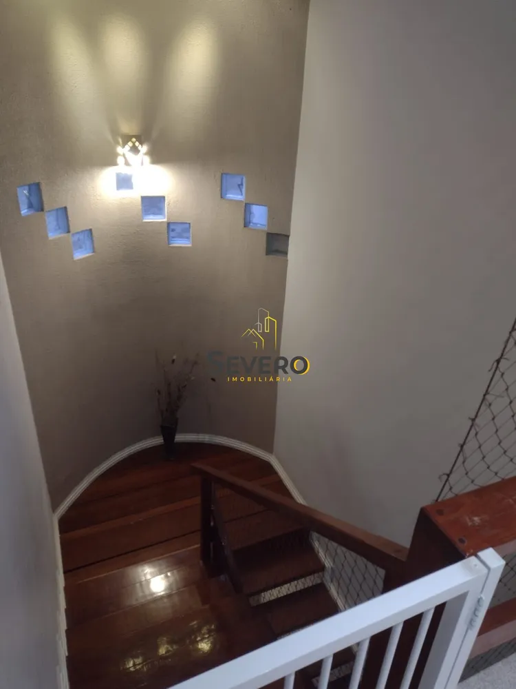 Casa, 4 quartos, 240 m² - Foto 26