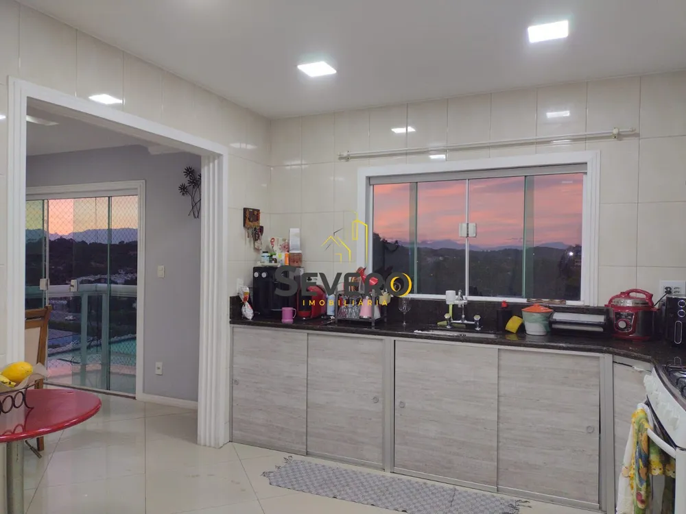 Casa, 4 quartos, 240 m² - Foto 13