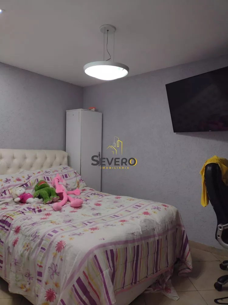 Casa, 4 quartos, 240 m² - Foto 4