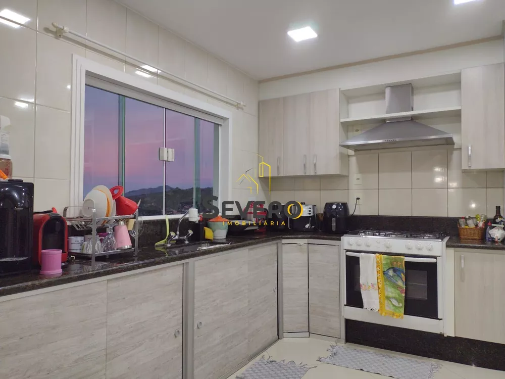 Casa, 4 quartos, 240 m² - Foto 6