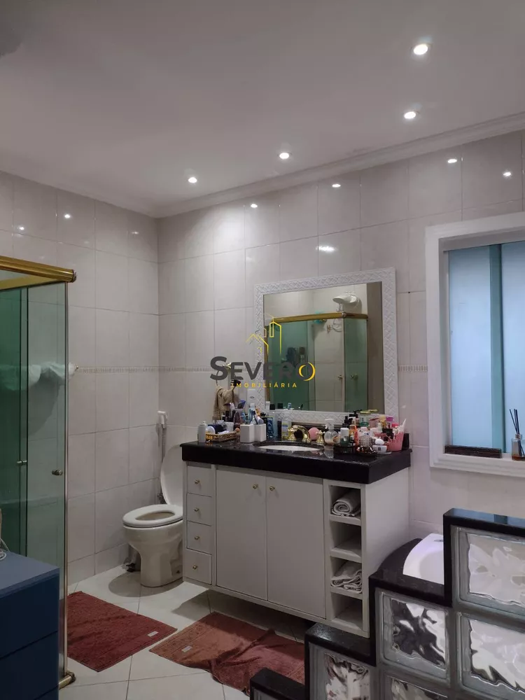 Casa, 4 quartos, 240 m² - Foto 23