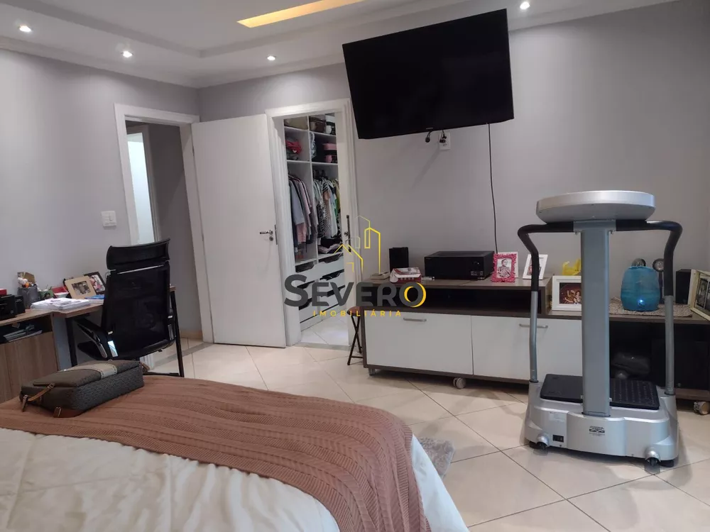 Casa, 4 quartos, 240 m² - Foto 22