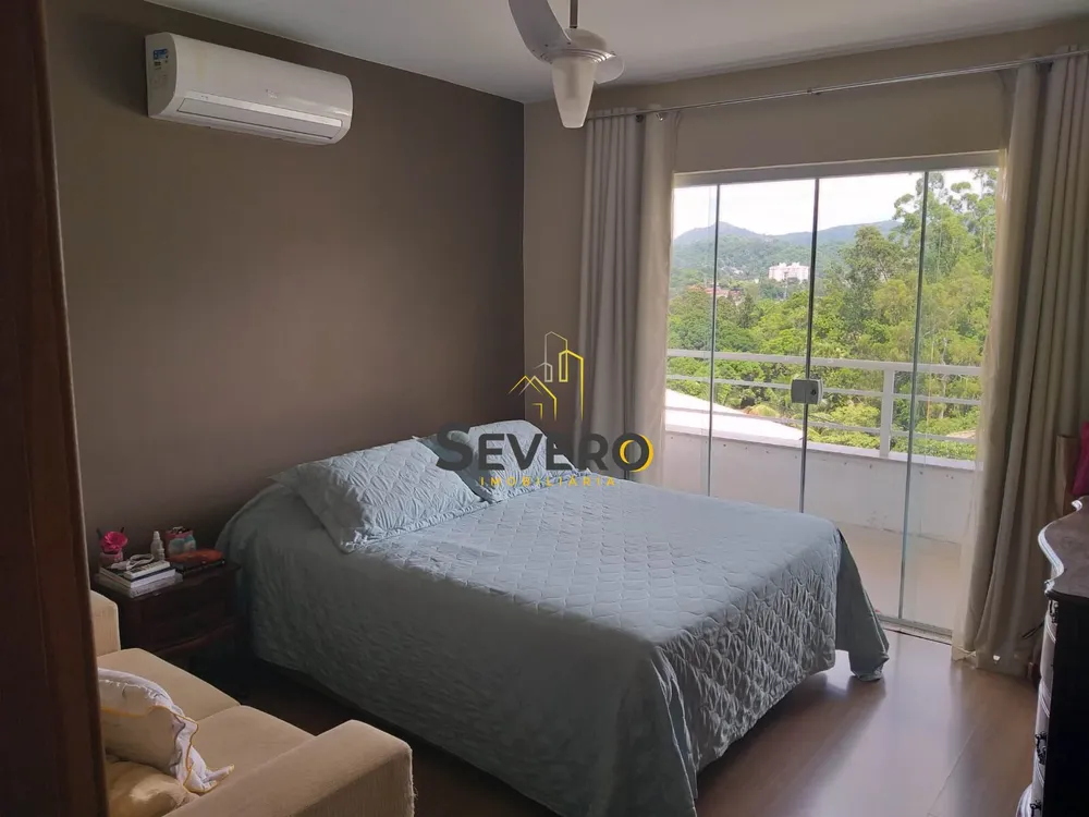 Casa, 4 quartos, 286 m² - Foto 30