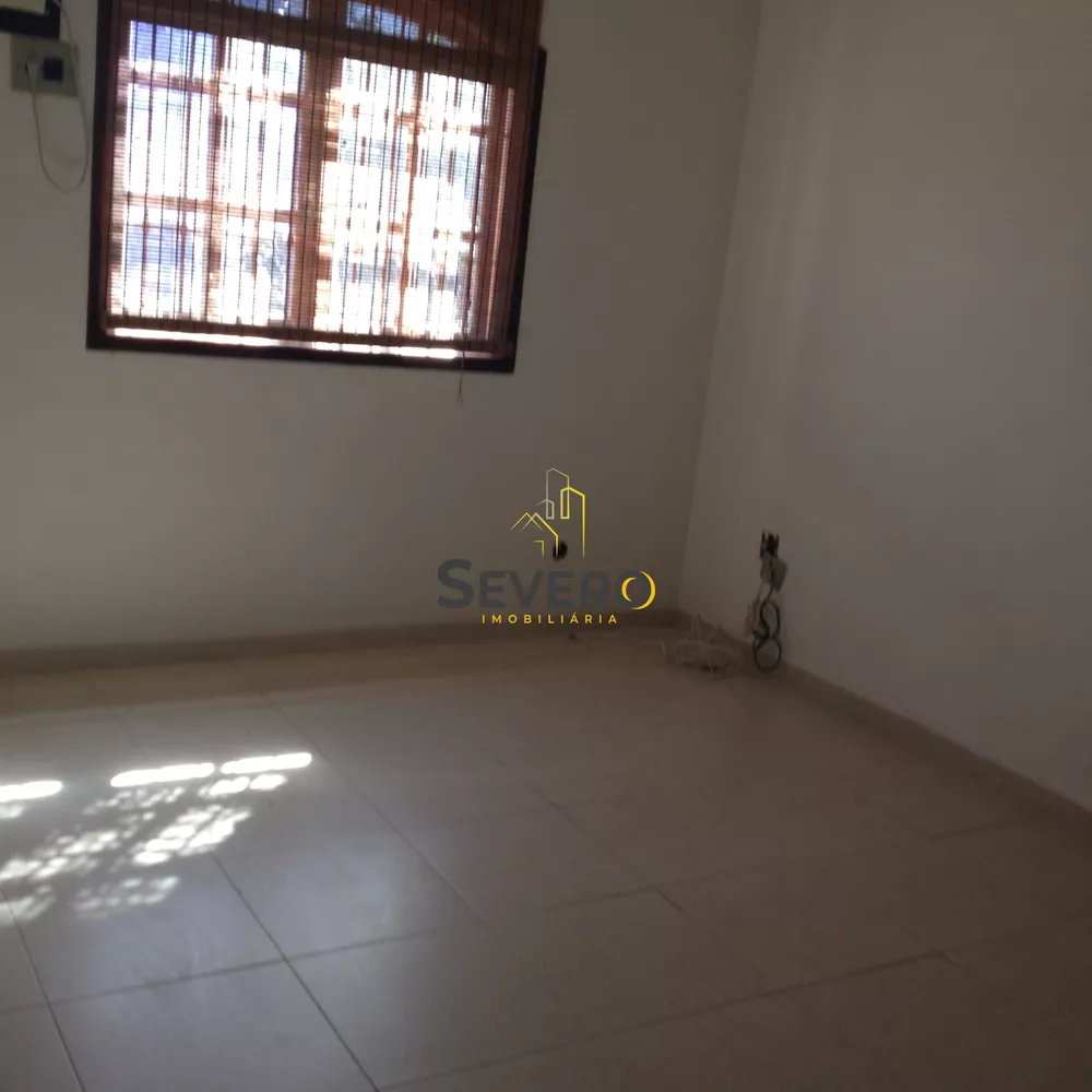 Casa, 3 quartos, 270 m² - Foto 1