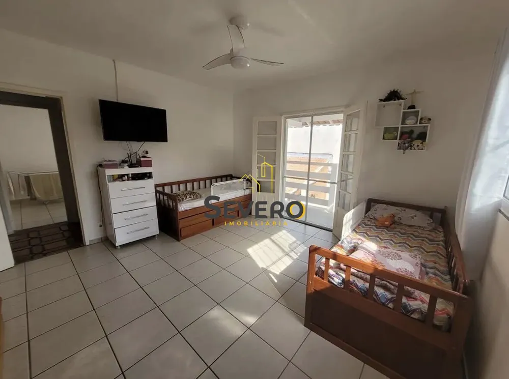 Casa, 6 quartos, 218 m² - Foto 9