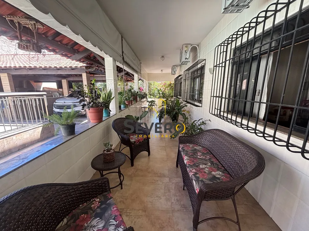 Casa, 4 quartos, 210 m² - Foto 1