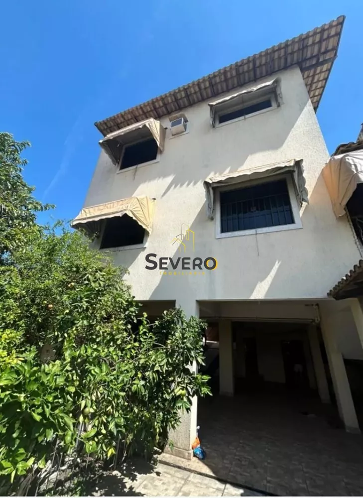 Casa, 3 quartos, 273 m² - Foto 1