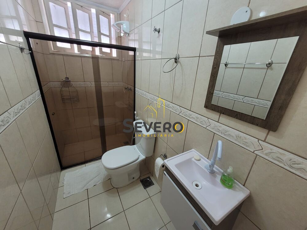 Casa à venda com 6 quartos, 218m² - Foto 13