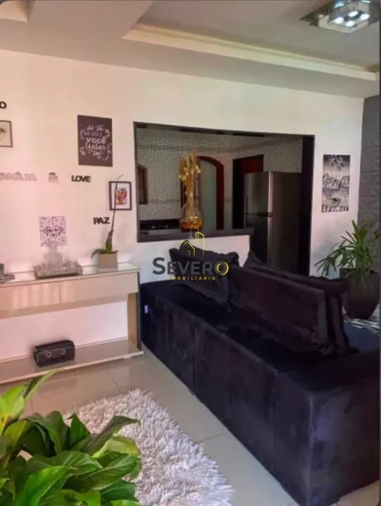 Casa, 2 quartos, 250 m² - Foto 1