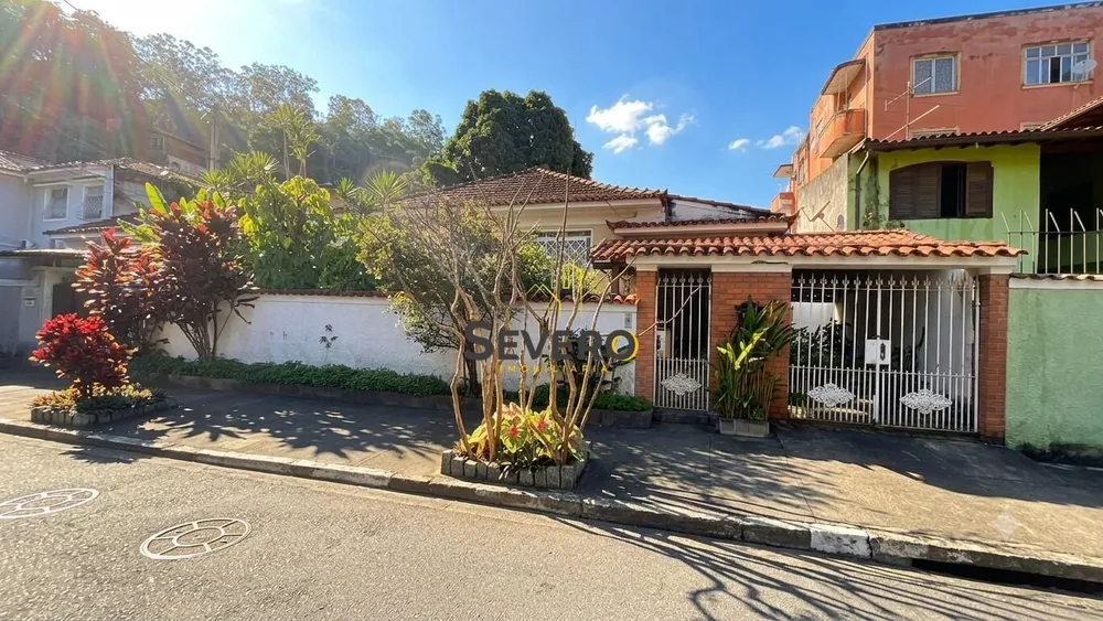 Casa, 3 quartos, 206 m² - Foto 1