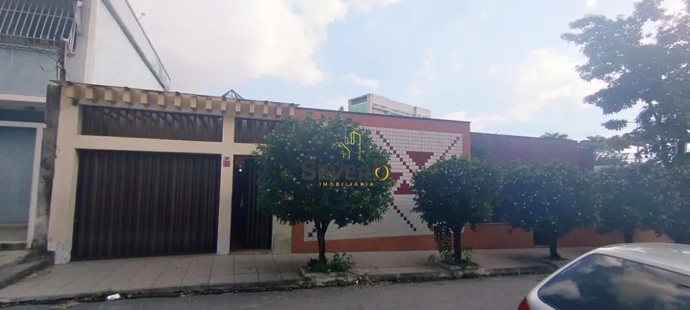 Casa, 3 quartos, 270 m² - Foto 1