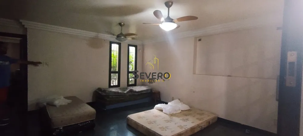 Casa, 3 quartos, 270 m² - Foto 32