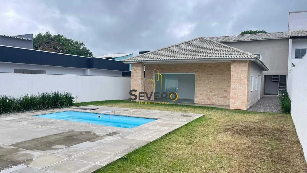 Casa, 6 quartos, 200 m² - Foto 2