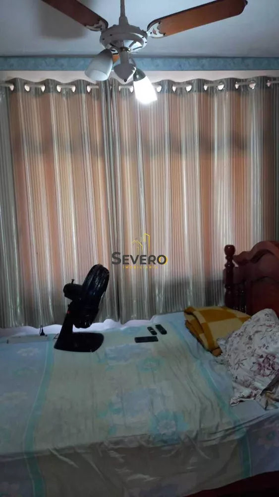 Casa, 4 quartos, 240 m² - Foto 38