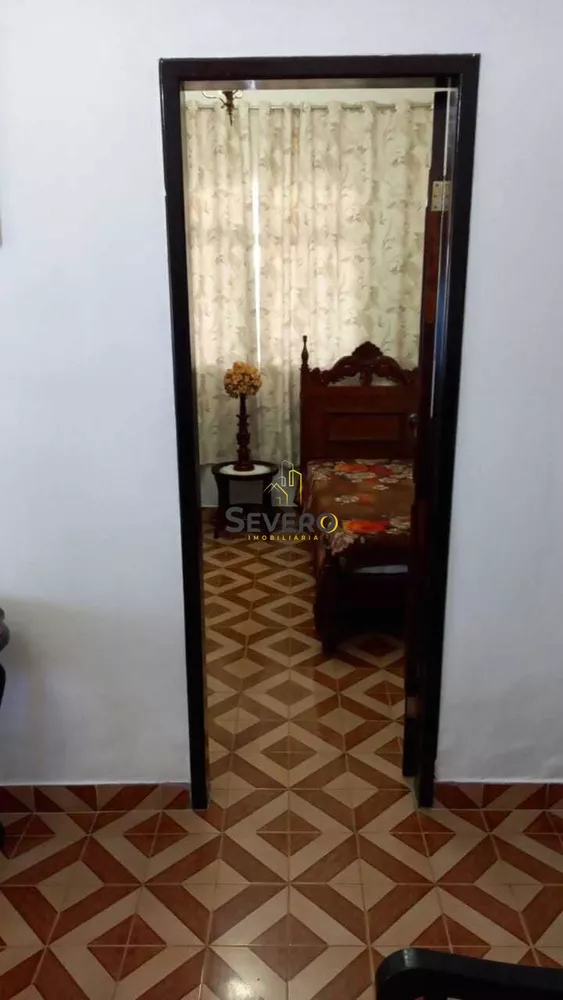 Casa, 4 quartos, 240 m² - Foto 25