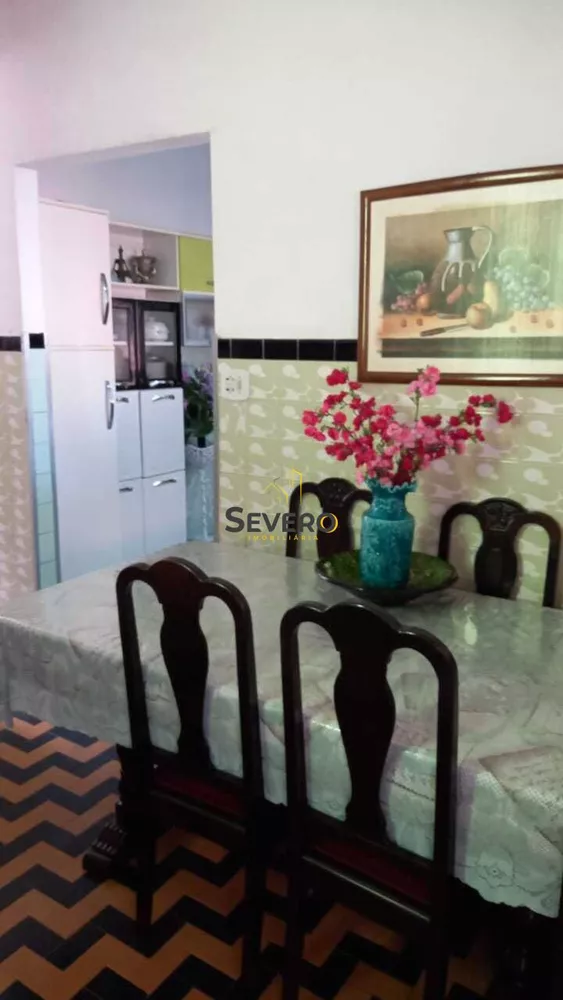 Casa, 4 quartos, 240 m² - Foto 34