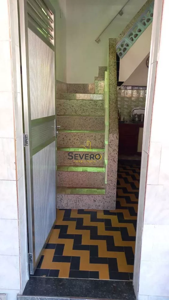Casa, 4 quartos, 240 m² - Foto 33