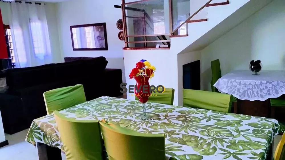 Casa, 5 quartos, 250 m² - Foto 4