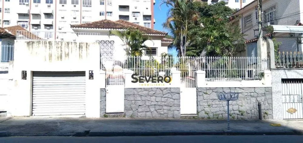 Casa, 8 quartos, 130 m² - Foto 2
