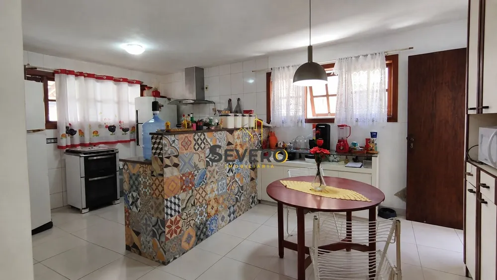 Casa, 5 quartos, 228 m² - Foto 8