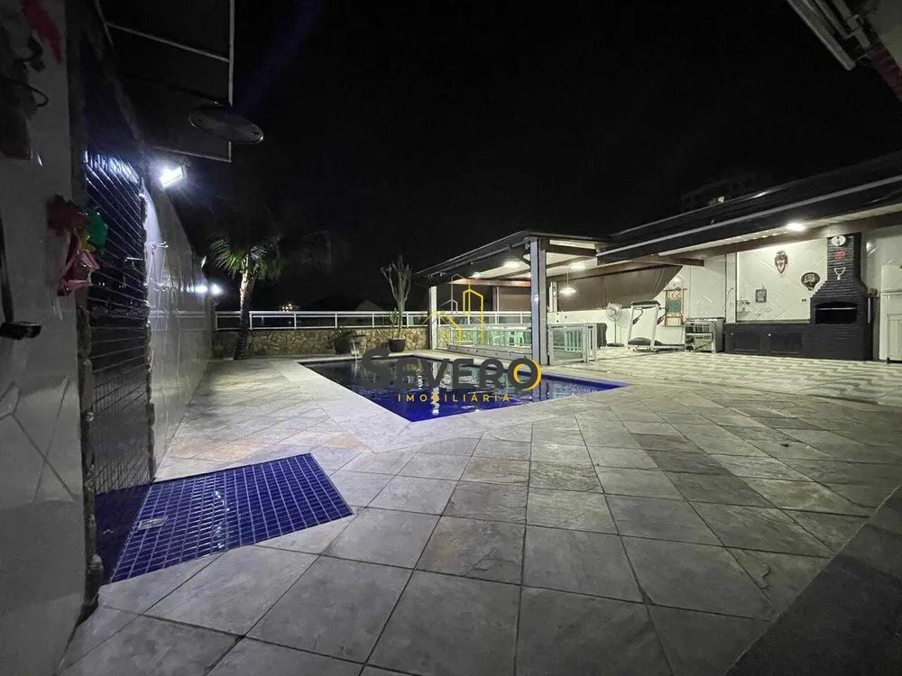 Casa, 3 quartos, 200 m² - Foto 9