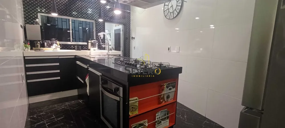 Casa, 3 quartos, 200 m² - Foto 17