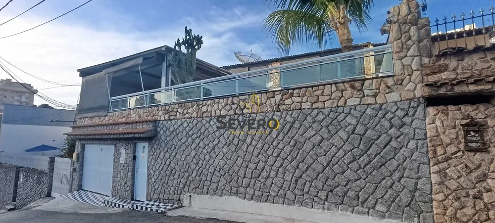 Casa, 3 quartos, 200 m² - Foto 1