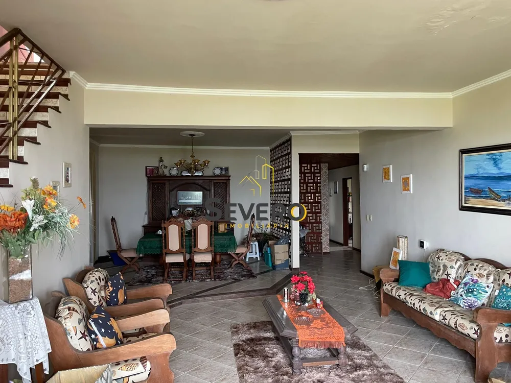 Casa, 7 quartos, 915 m² - Foto 2