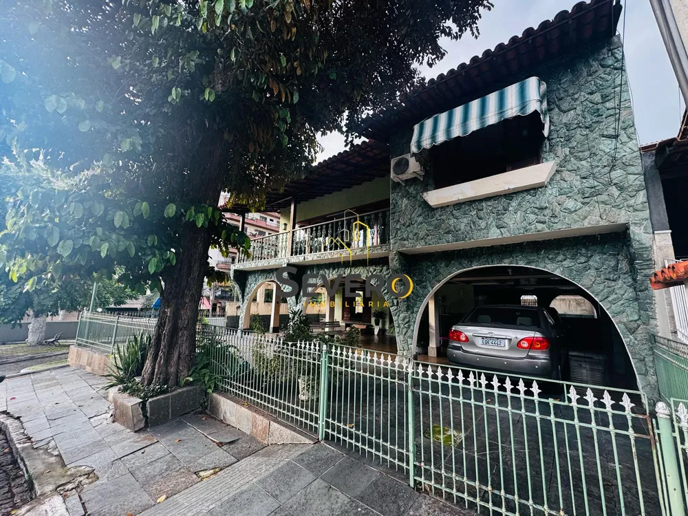 Casa, 4 quartos, 206 m² - Foto 2