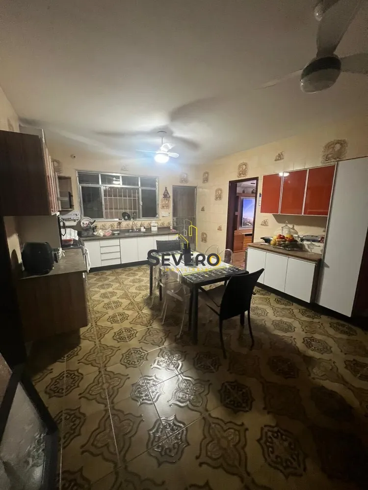 Casa, 4 quartos, 220 m² - Foto 17
