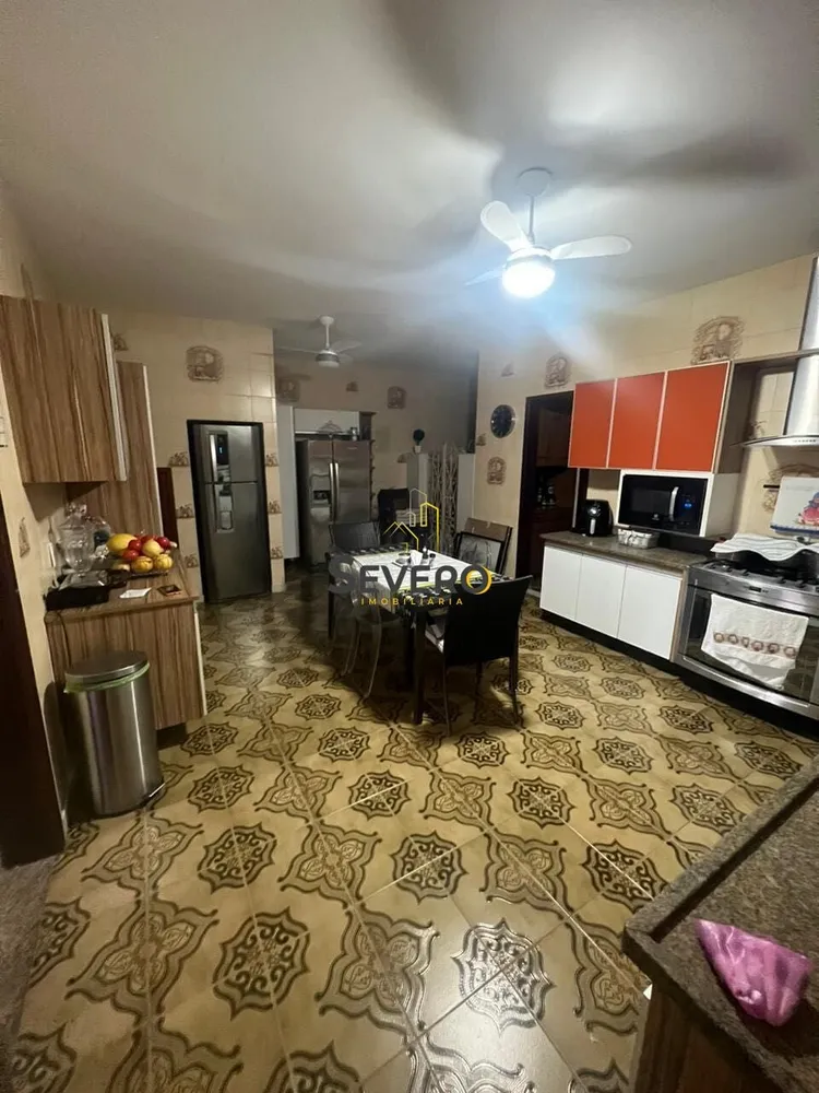 Casa, 4 quartos, 220 m² - Foto 19