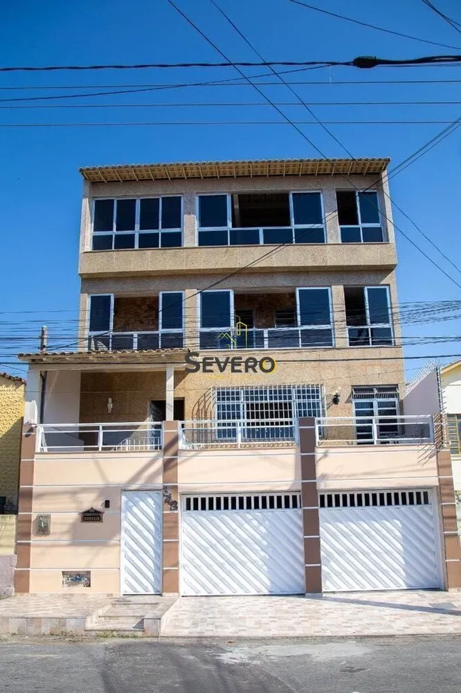 Casa, 4 quartos, 220 m² - Foto 1