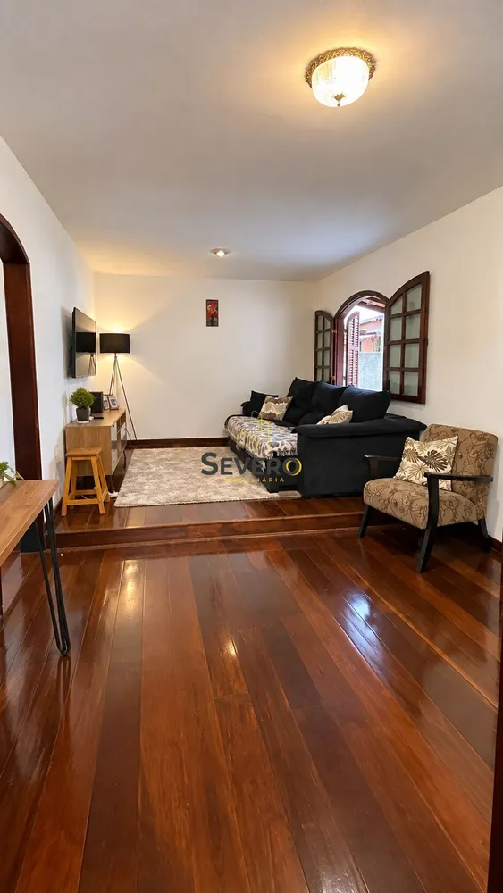 Casa, 3 quartos, 230 m² - Foto 2