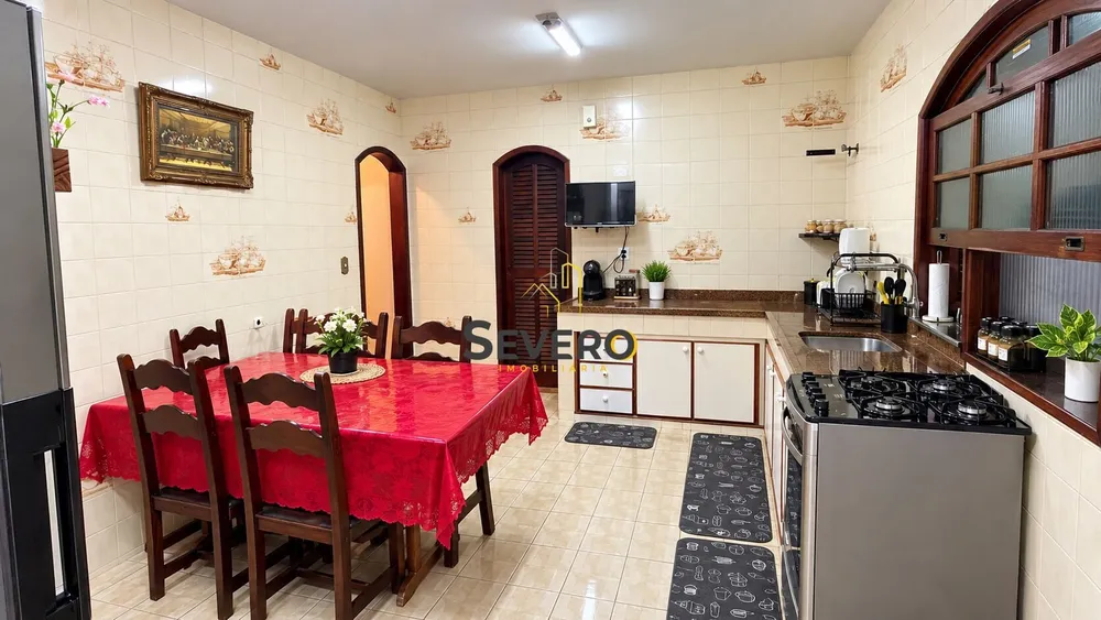 Casa, 3 quartos, 230 m² - Foto 4