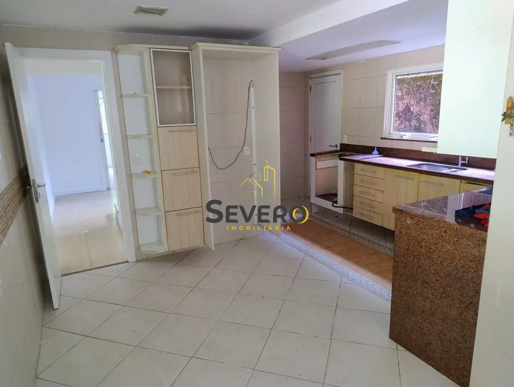 Casa, 4 quartos, 250 m² - Foto 33