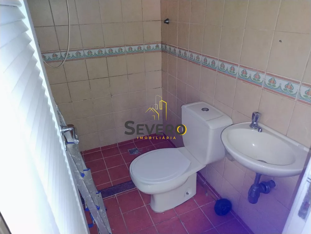 Casa, 4 quartos, 250 m² - Foto 4