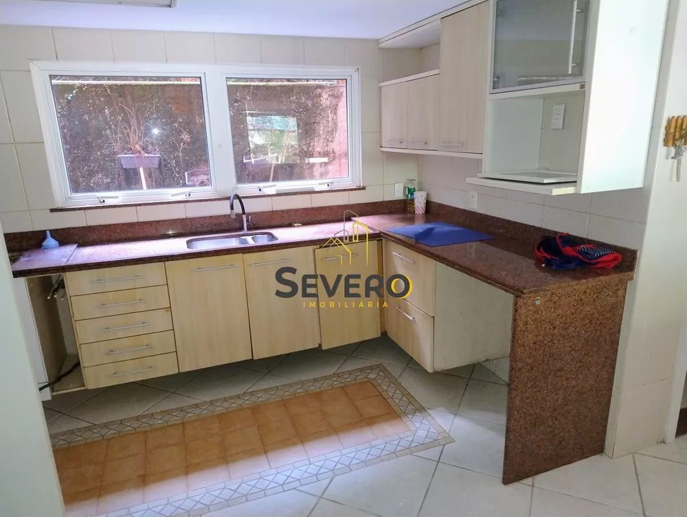 Casa, 4 quartos, 250 m² - Foto 31