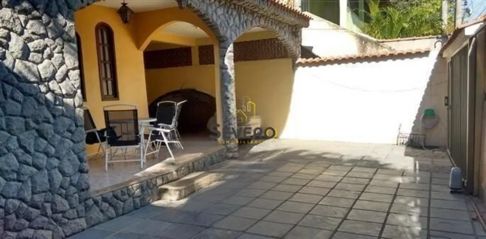Casa, 3 quartos, 240 m² - Foto 3