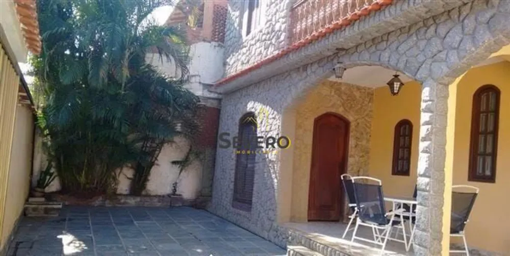 Casa, 3 quartos, 240 m² - Foto 2