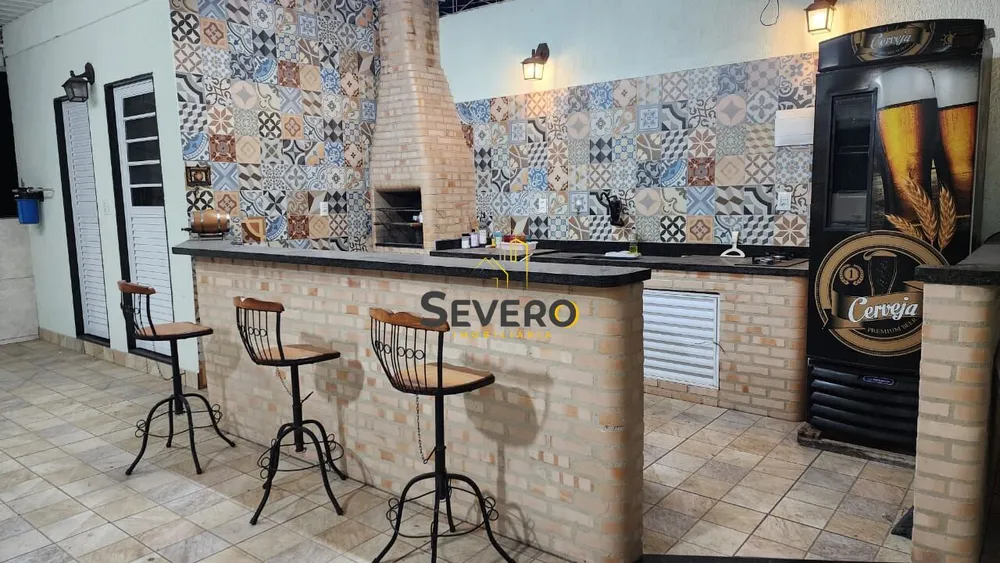 Casa, 3 quartos, 184 m² - Foto 1