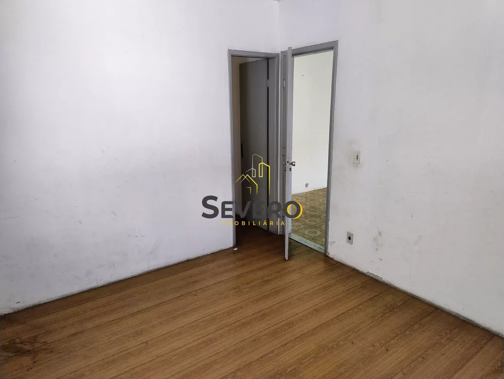 Casa, 6 quartos, 240 m² - Foto 17