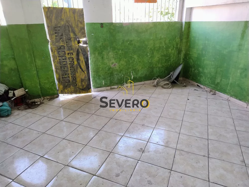 Casa, 6 quartos, 240 m² - Foto 9