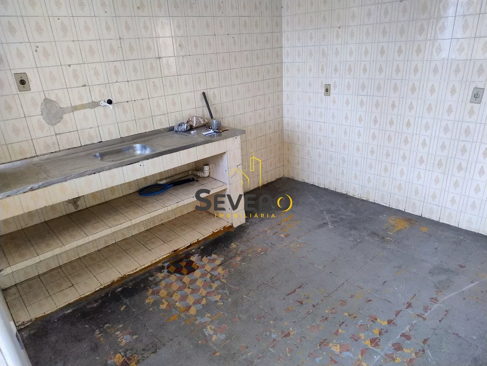 Casa, 6 quartos, 240 m² - Foto 16