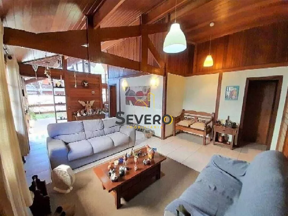 Casa, 4 quartos, 177 m² - Foto 1