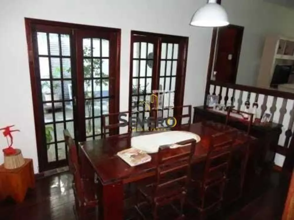 Casa, 4 quartos, 220 m² - Foto 12