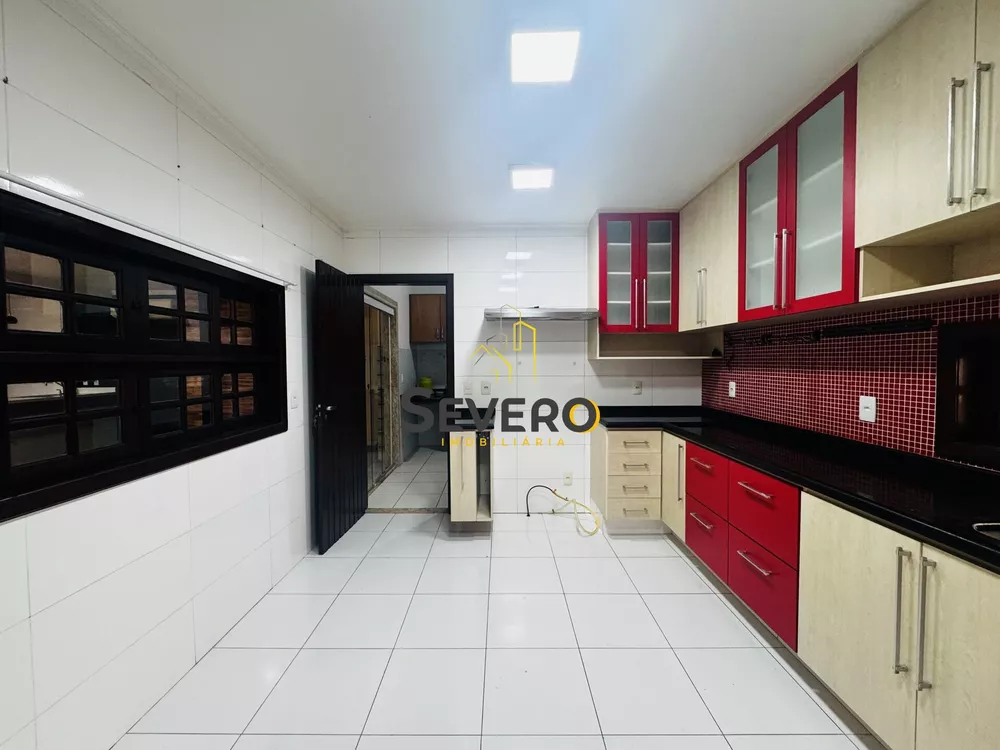 Casa, 3 quartos, 240 m² - Foto 16