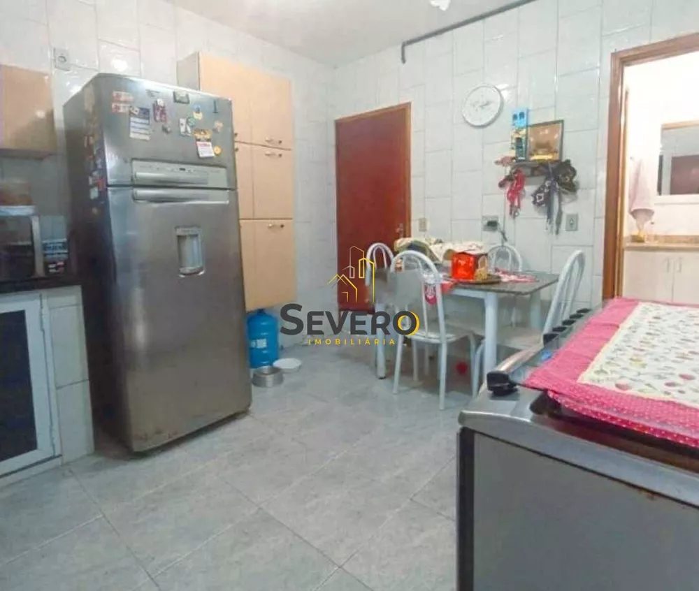 Casa, 3 quartos, 250 m² - Foto 18