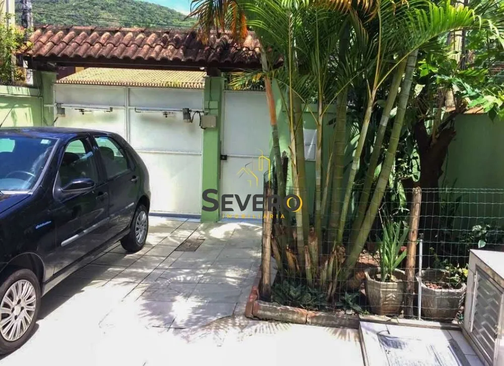 Casa, 3 quartos, 250 m² - Foto 1