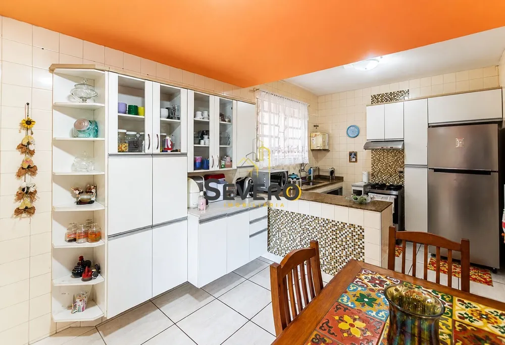 Casa, 4 quartos, 198 m² - Foto 3