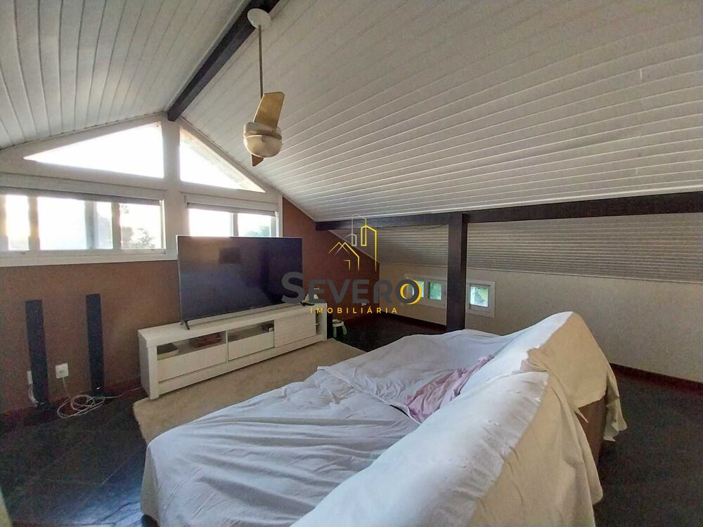 Casa de Condomínio à venda com 6 quartos, 300m² - Foto 13